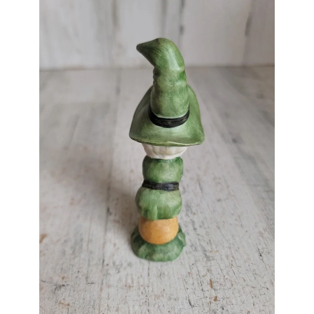 Vintage sitting kissing elf Santa helper gnome porcelain Xmas figure home decor
